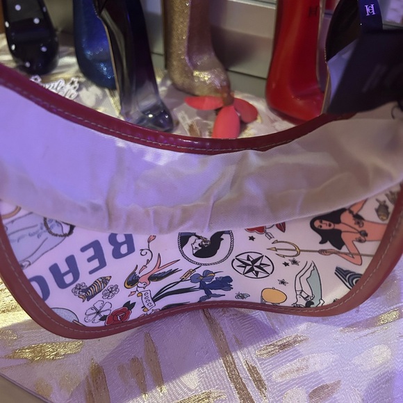 SUPER RARE GUCCI Vintage Mermaid Tattoo Stars Tie Visor!!! - Picture 3 of 16